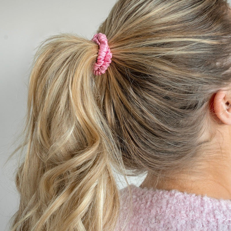 MATERIAL GIRL SCRUNCHIE PINK