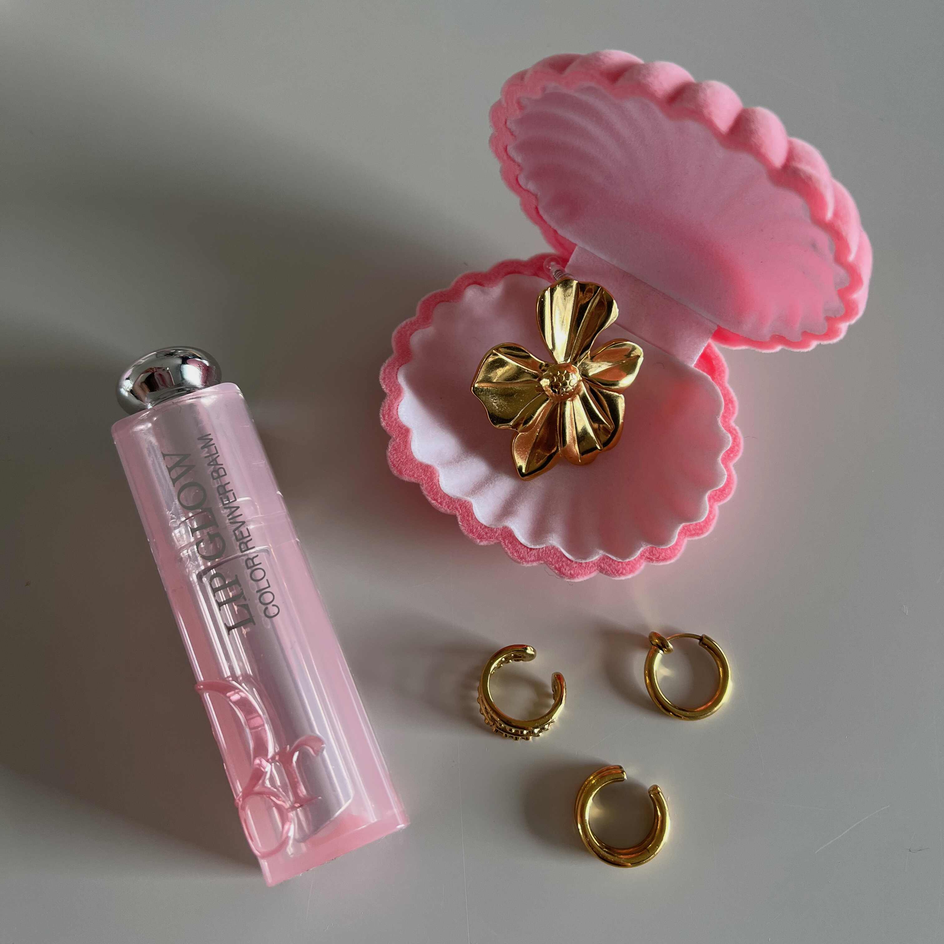 MARIPOSA CLIP ON EARRINGS