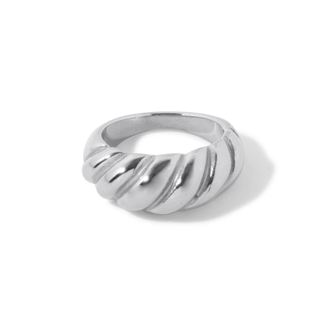 TWISTED RING