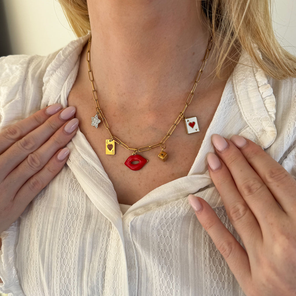 HEARTBREAKER GIRL NECKLACE