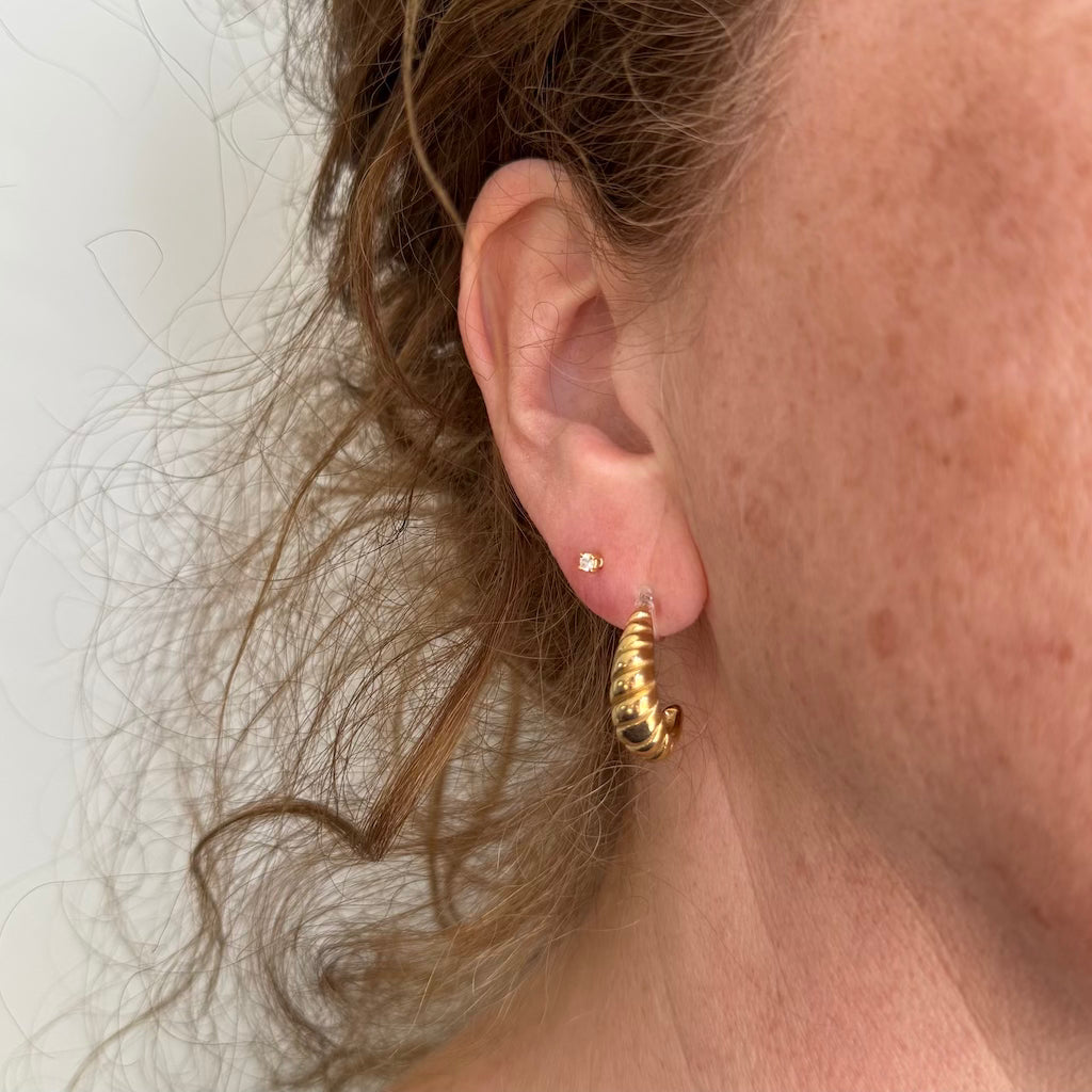 DIVA CLIP ON EARRINGS