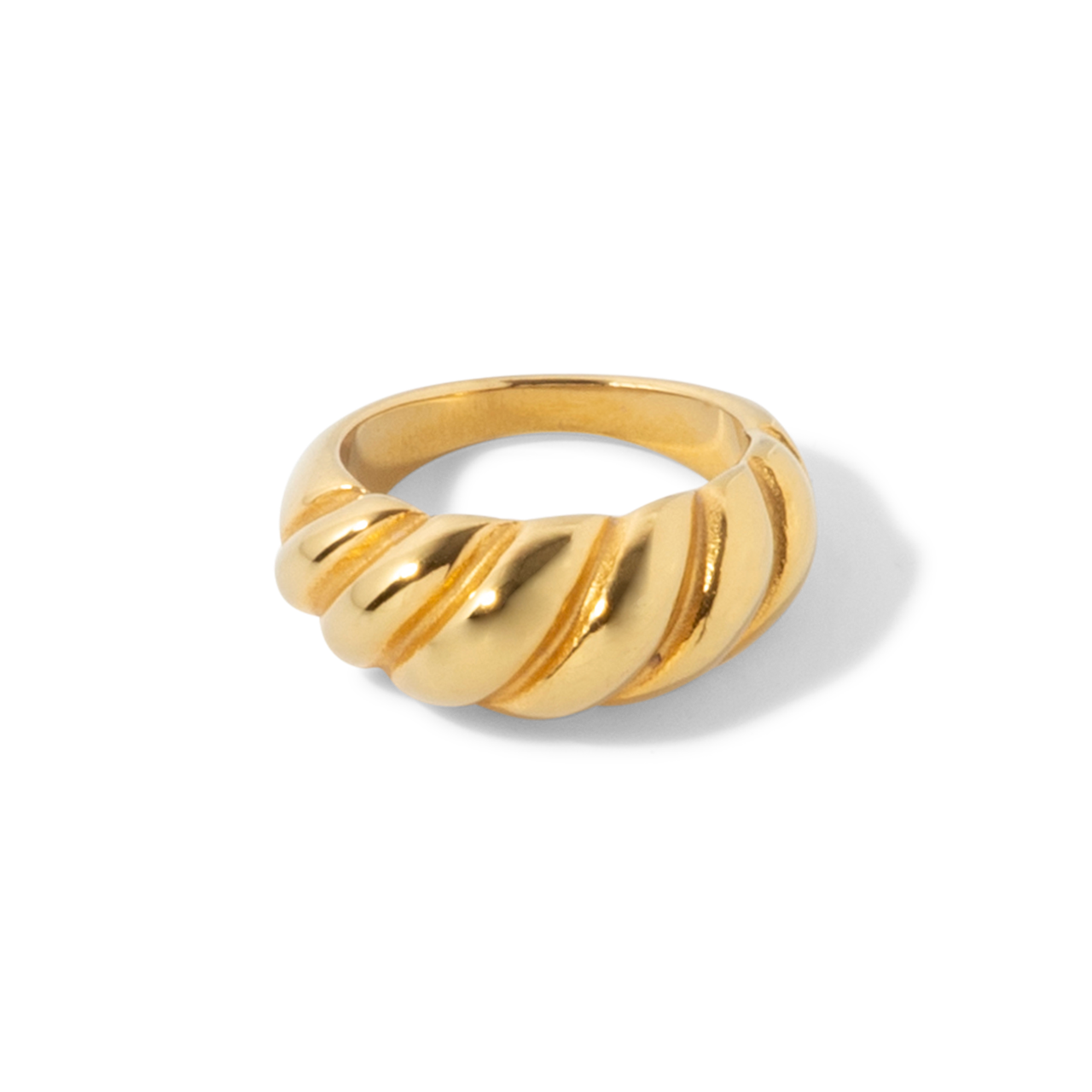 TWISTED RING