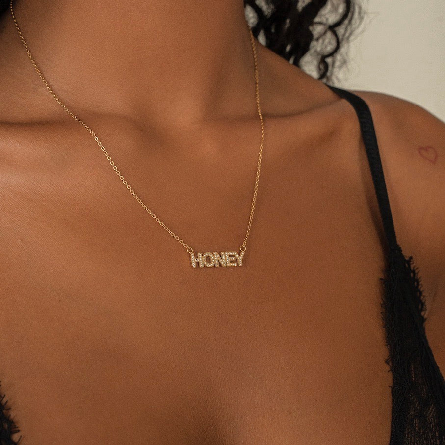 Honey hot sale name necklace